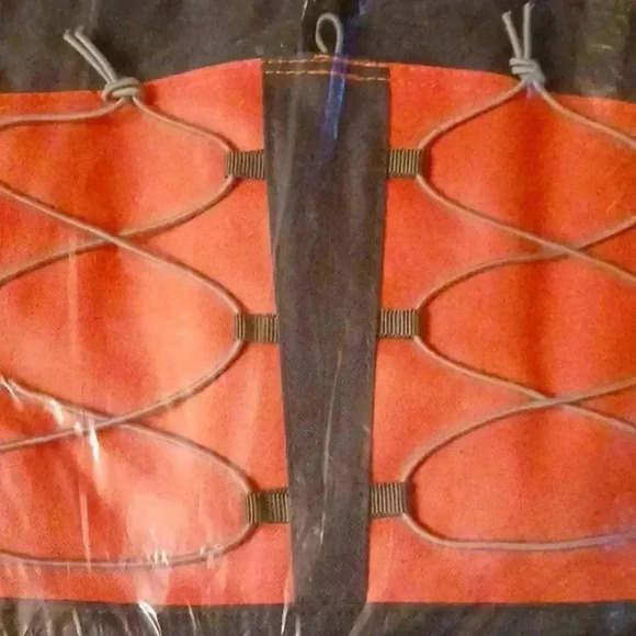 NWT backpack for kids or adults. Gray and orange - Picture 2 of 4